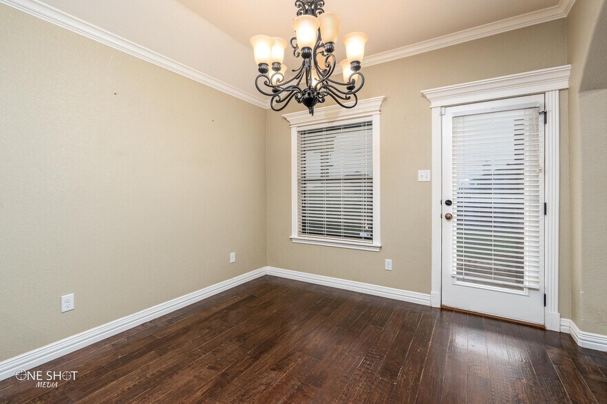 Building Photo - 350 Miss Ellie Ln