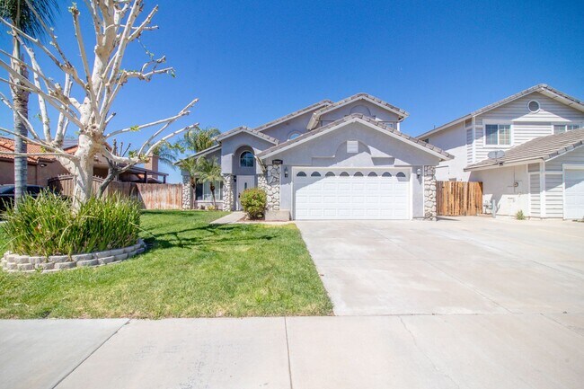 Building Photo - Warm and Inviting 3-Bedroom Home in the Heart of Menifee