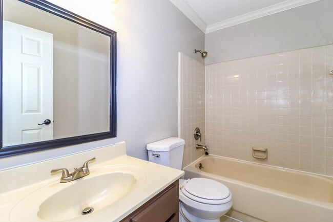 Building Photo - 472 Sanga Cir E