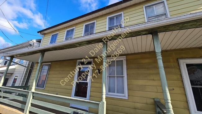 Building Photo - Lovely 2 BR 1900 sq ft Home in Jefferson PA