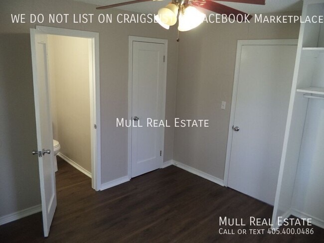 Building Photo - 4801 N Willow Ave