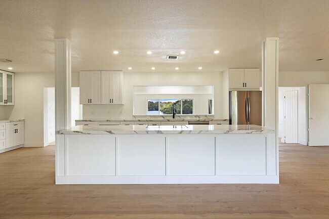 Building Photo - 2 Inlet Cay Dr