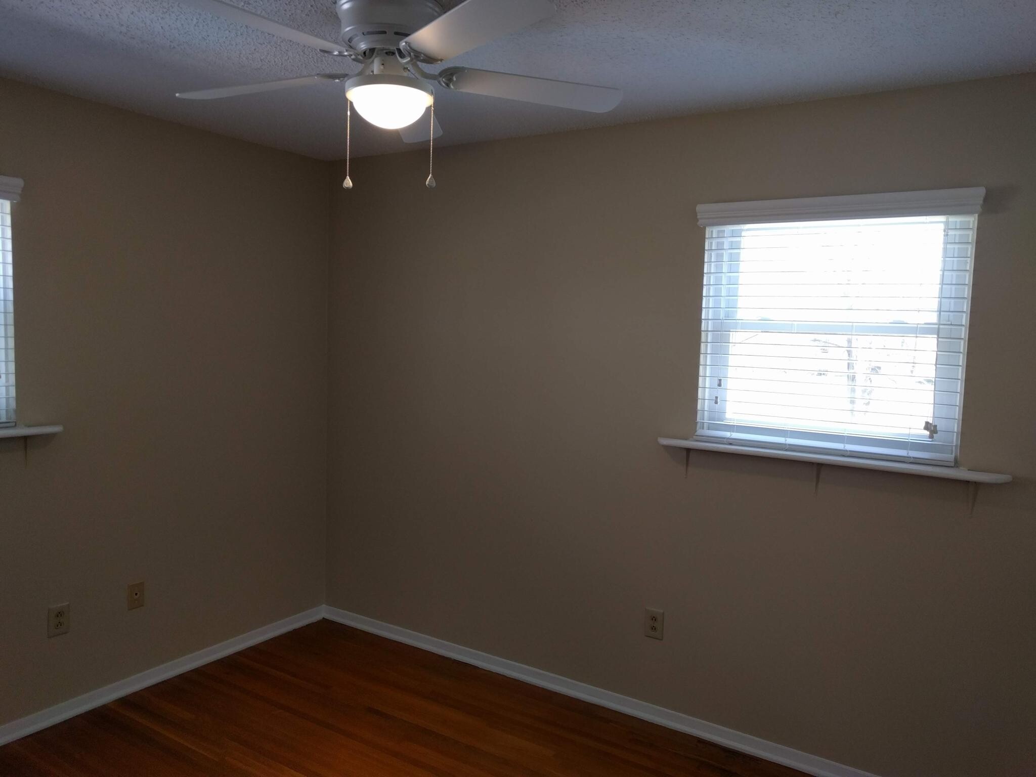 Bed 2 - 124 Airport Rd