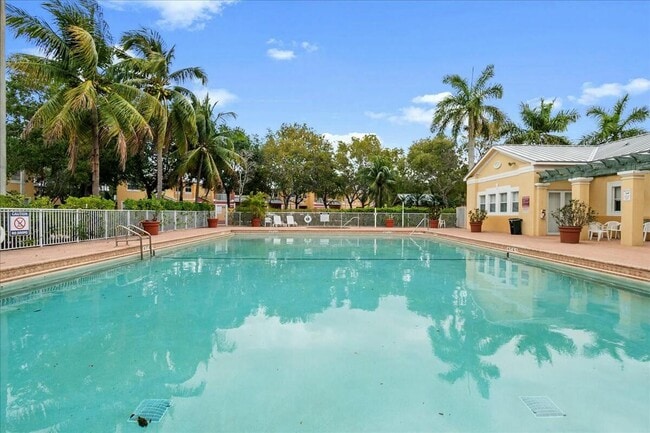 Building Photo - 1109 Shoma Dr