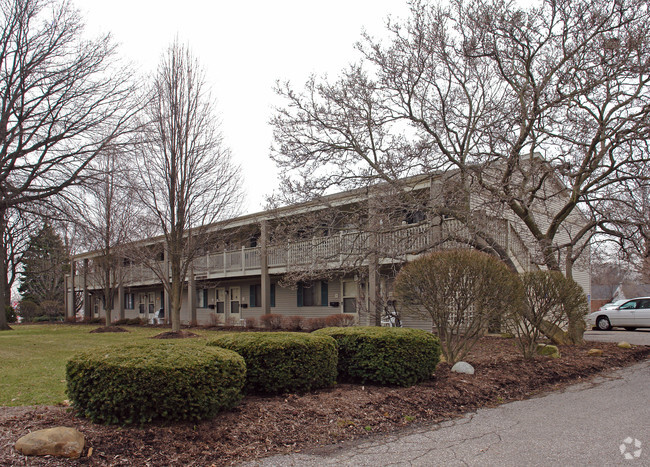 Building Photo - 1972 White Pond Dr