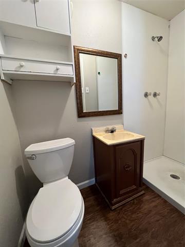 Building Photo - 900 Metropolitan Ave