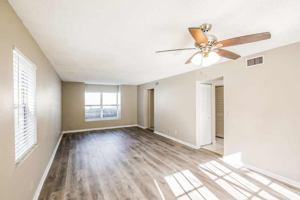 Building Photo - 3231 Ensenada Way