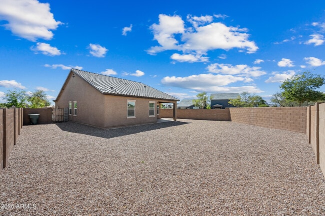 Building Photo - 2430 E Alonso Dr