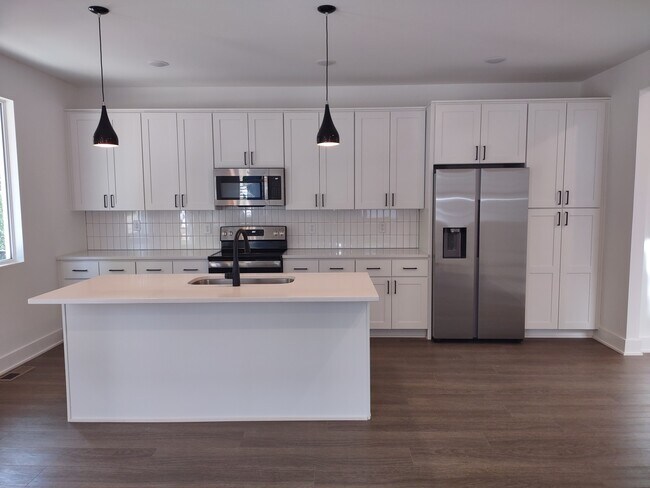 Building Photo - 1013 Page St