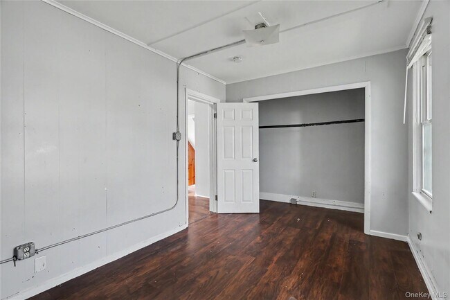 Building Photo - 39 Spruce St