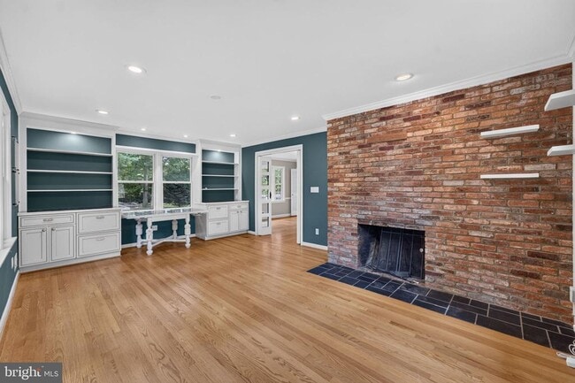 Building Photo - 6443 Walters Woods Dr