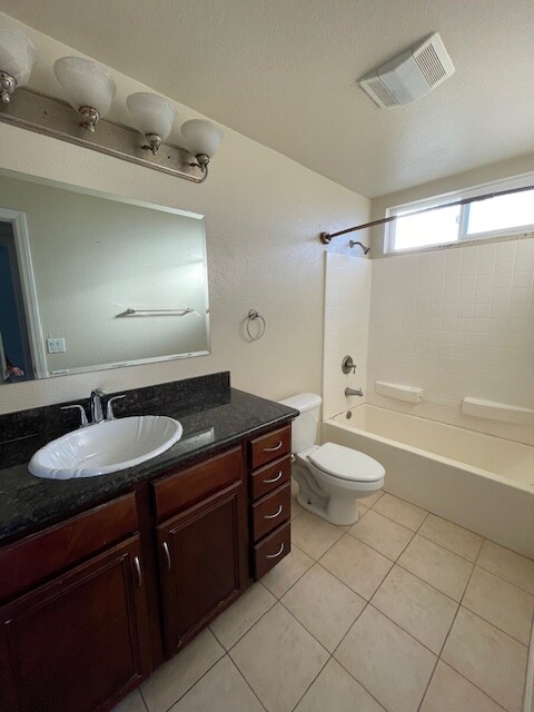 Building Photo - 5252 Orange Ave