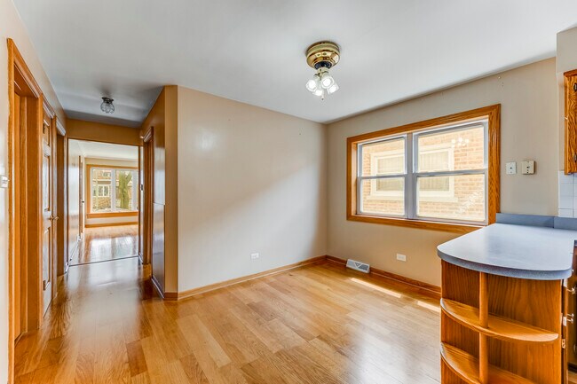 Building Photo - 5328 Latrobe Ave