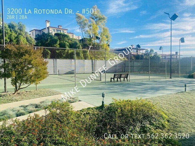 Building Photo - 3200 La Rotonda Dr