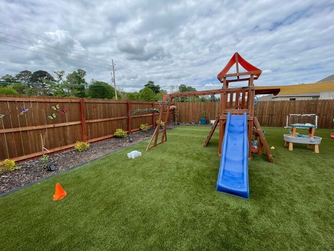 Building Photo - Gorgeous 3 Bedroom Home in Lucien Fields - Only 5 Years Old!