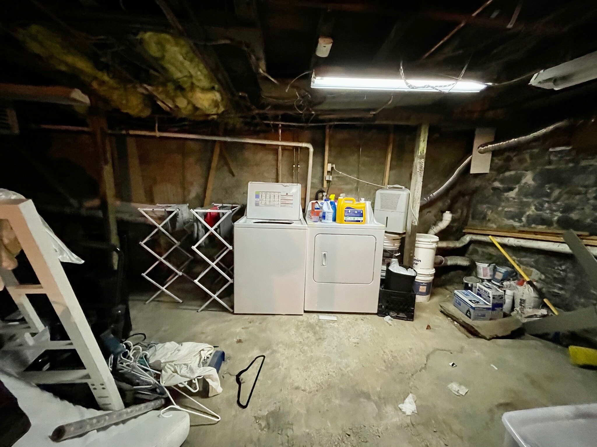 Building Photo - 158 Western Ave