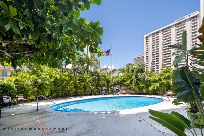 Building Photo - 1645 Ala Wai Blvd
