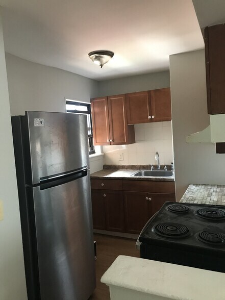 Building Photo - Dover Hills Apartments
