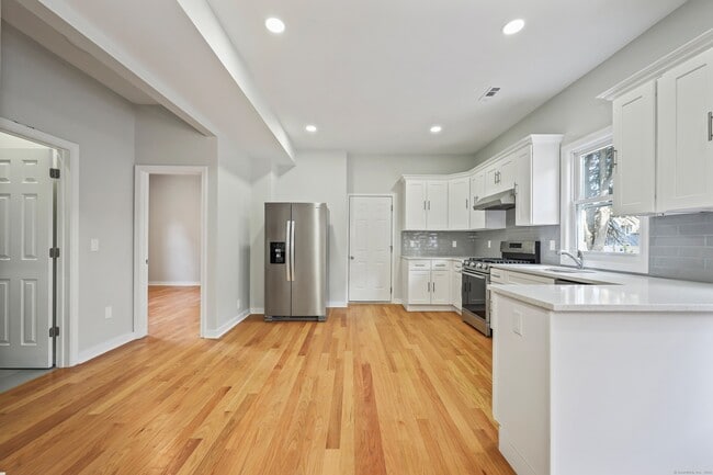 Building Photo - 42 Waterville St