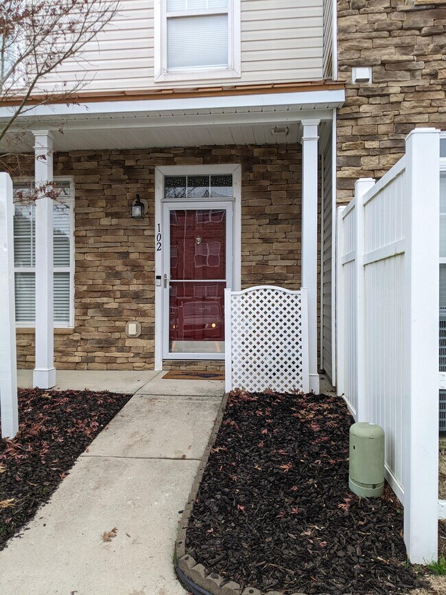 Building Photo - 11730 Mezzanine Dr