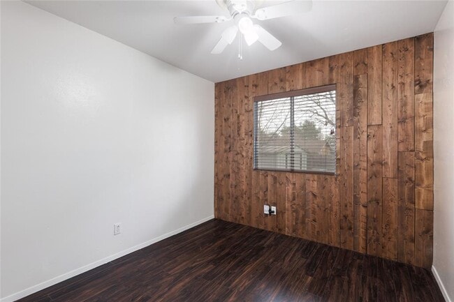 Building Photo - 6903 Skynook Dr