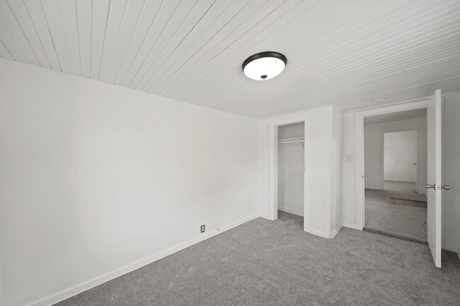 Building Photo - 602 S 3rd St