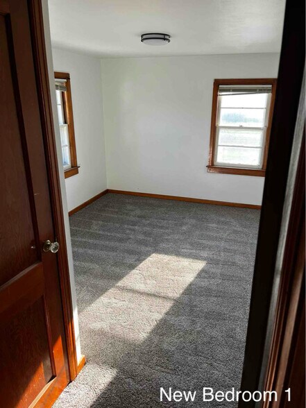 Building Photo - 2113 Wiemann St