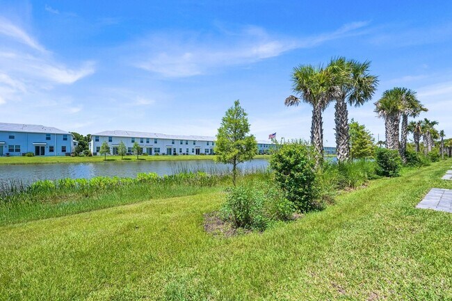 Building Photo - 575 Salisbury Cir