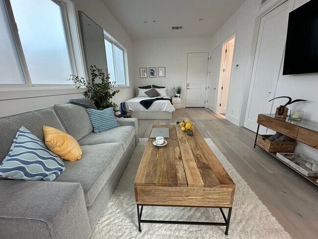 Building Photo - 4067 Michael Ave