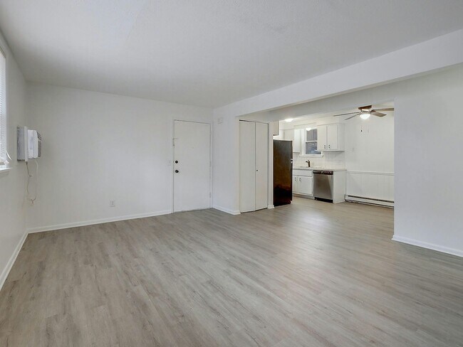 Building Photo - 3741 Woodford Ave NW