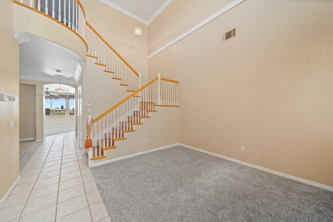 Building Photo - 3121 Club Rancho Dr