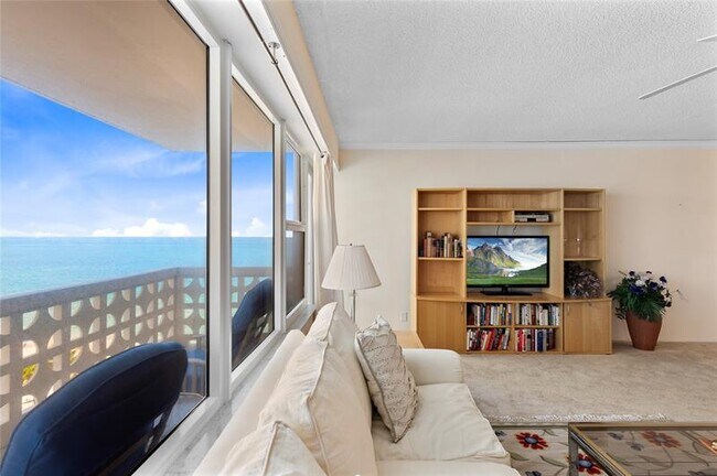 Building Photo - 4010 Galt Ocean Dr