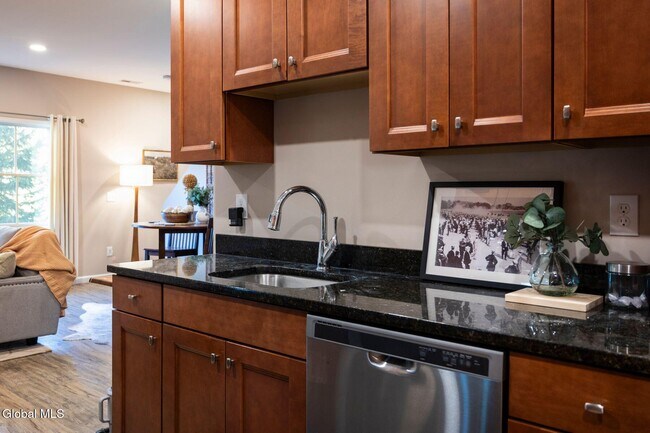 Building Photo - 166 Jefferson St