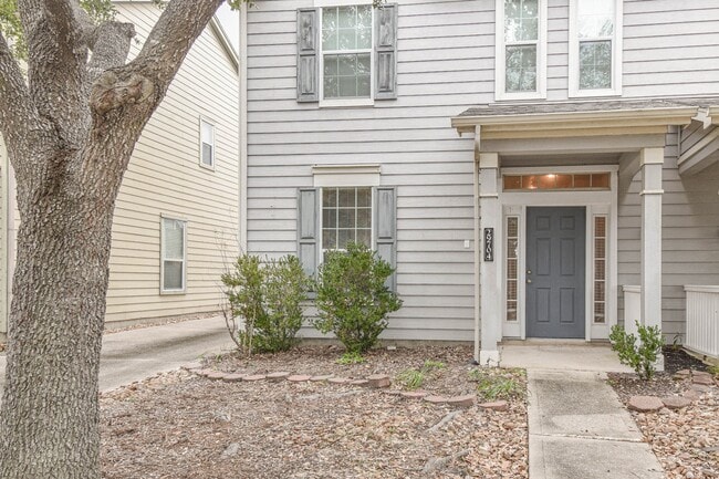 Building Photo - 29704 Sullivan Oaks Dr