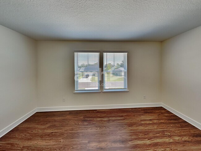 Building Photo - 105 Moultrie Crossing Ln