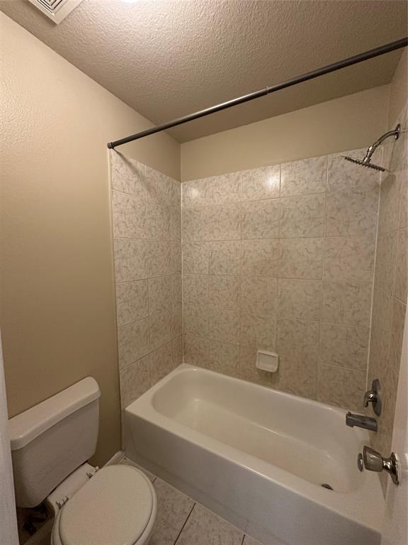 Building Photo - 2806 Silver Charm
