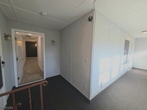Building Photo - 272 US-206