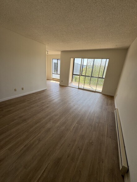 Living Space - 3 Commodore Dr