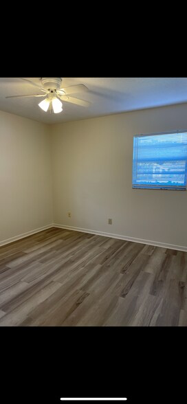 Building Photo - 1207 Sumter St