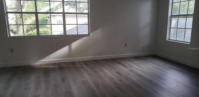 Building Photo - 670 Post Oak Cir