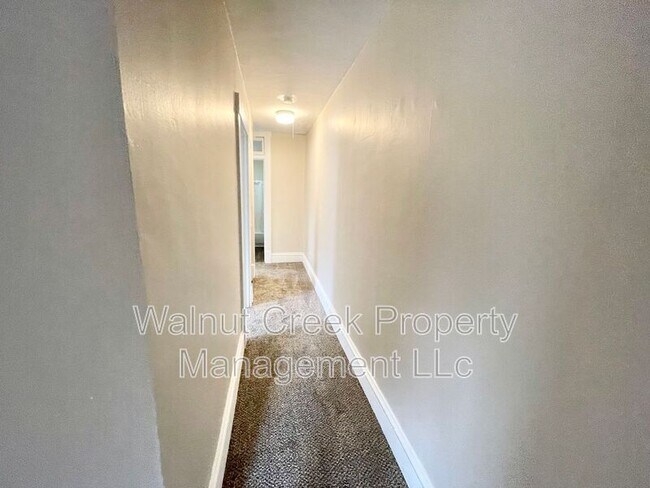 Building Photo - 1730-1730 E 30th St