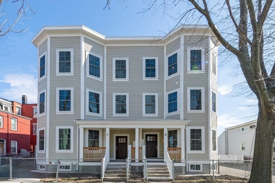 Building Photo - 8 Rush St