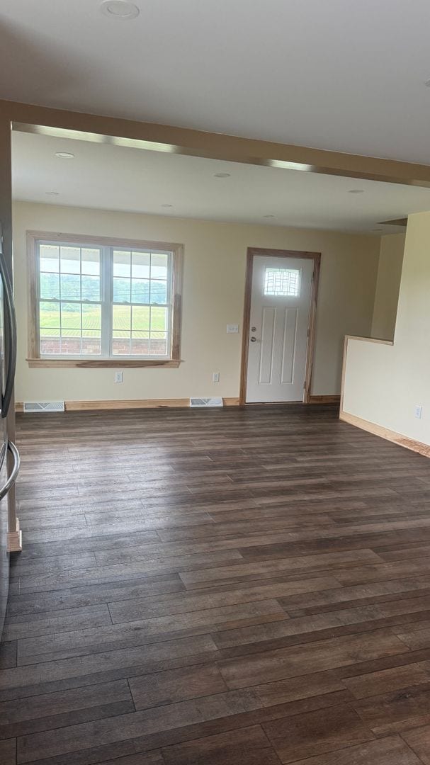 Building Photo - BRAND new 3 bedroom 1.5 bath LAUREL SCHOOL Ready now!