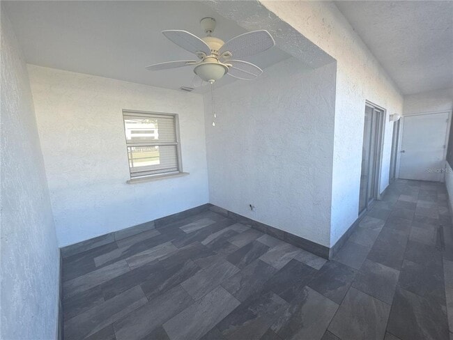 Building Photo - 2583 Countryside Blvd