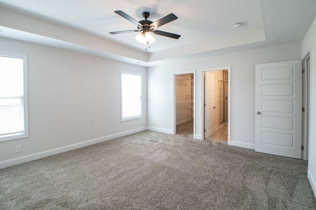 Building Photo - 433 Pomeroy Dr