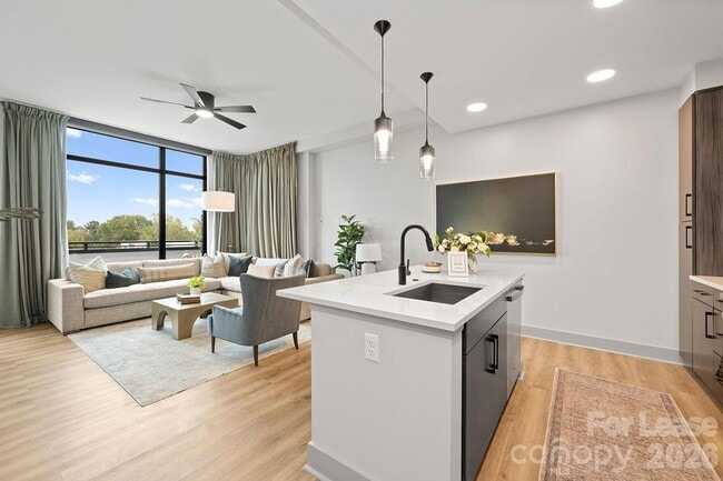 Building Photo - 2025 Cleveland Ave