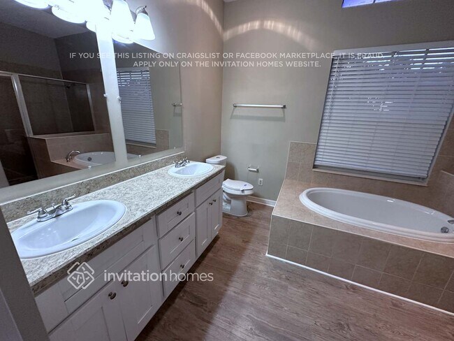 Building Photo - 1902 River Crossing Dr