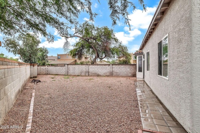 Building Photo - 9379 E Windrose Dr