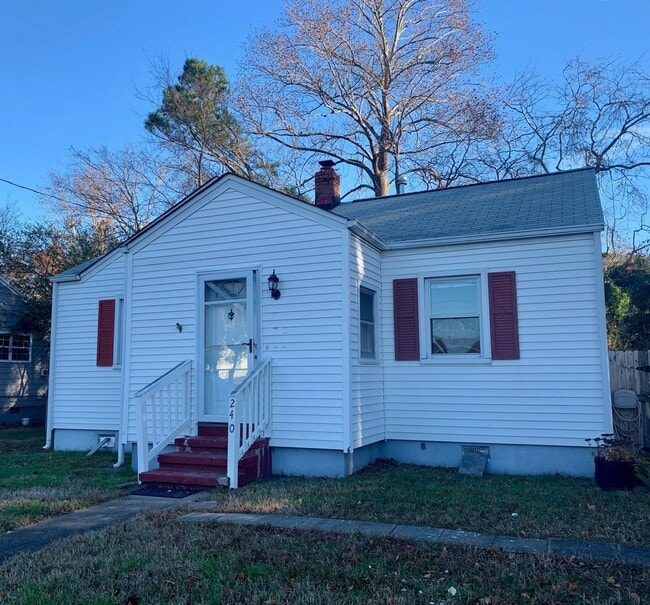 Primary Photo - Adorable 2BR/1BA Home Near Norfolk Naval B...