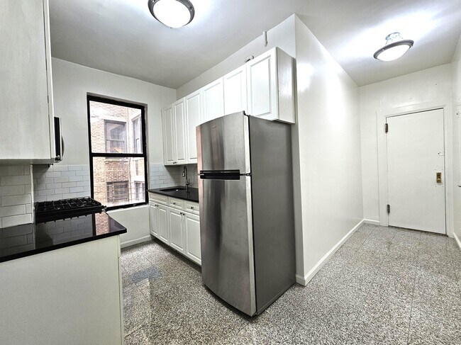 Floorplan - 664 West 163rd Street
